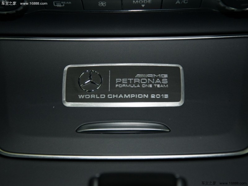  奔驰A级AMG(进口) 2023款 AMG A 35 4MATIC 55周年纪念版