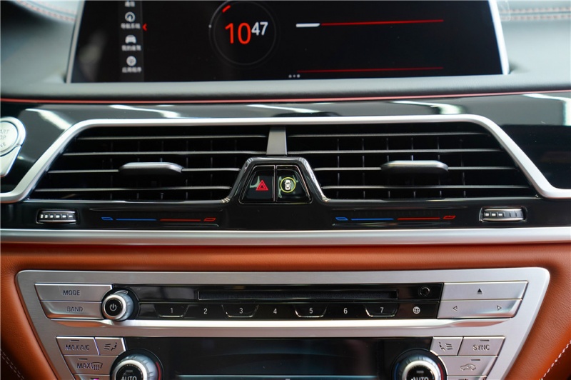  宝马7系 2019款 改款 750Li xDrive V8 M运动套装