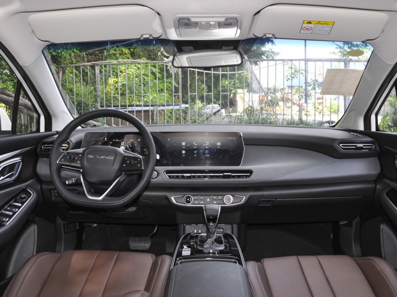  北京U5 PLUS 2023款 1.5L CVT豪华版