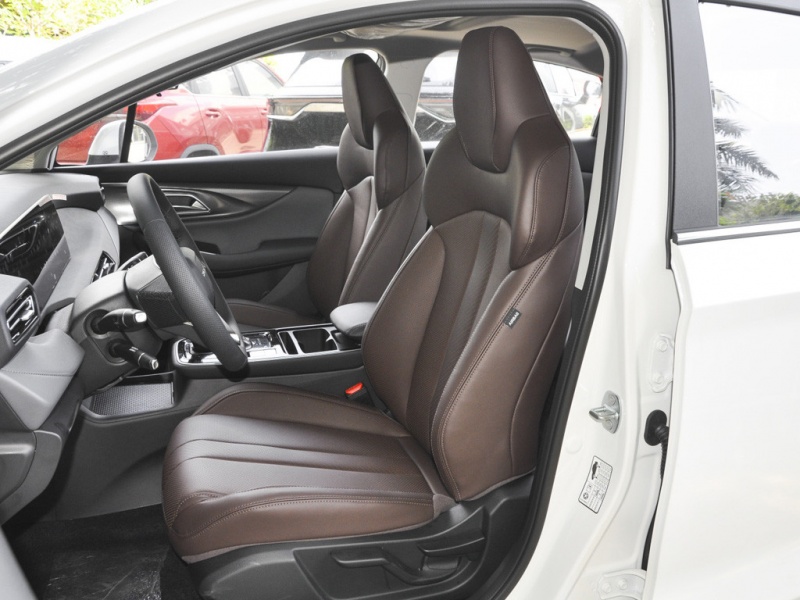 北京U5 PLUS 2023款 1.5L CVT尊贵版 北京U5 PLUS 2023款 1.5L CVT尊贵版