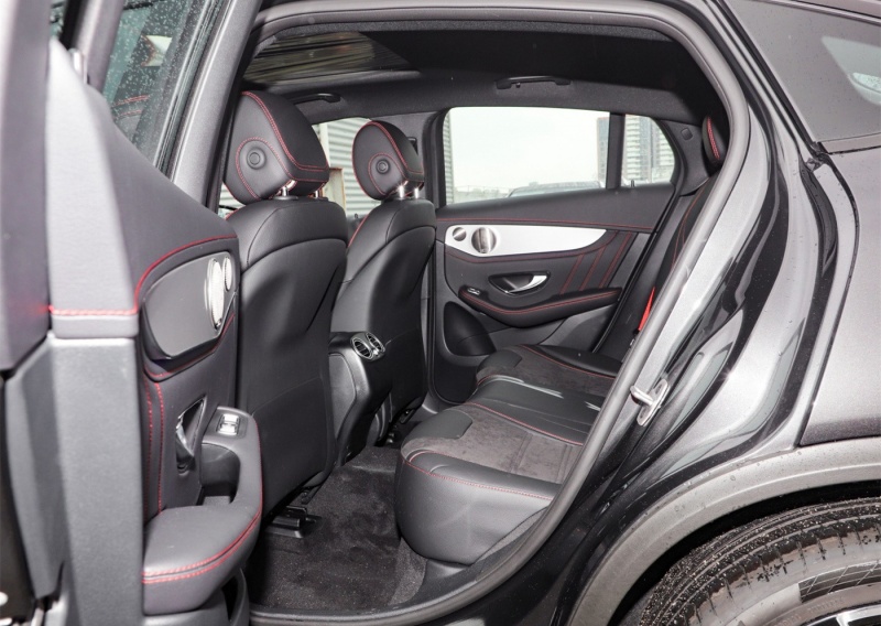 奔驰GLC轿跑 AMG 2024款 AMG GLC 43 4MATIC 轿跑SUV  奔驰GLC轿跑 AMG 2024款 AMG GLC 43 4MATIC 轿跑SUV