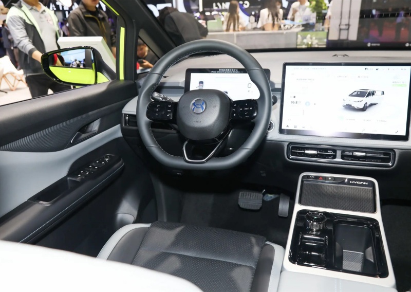 合创Z03 2022款 510km 潮酷版 135kW 63.98kWh  合创Z03 2022款 510km 潮酷版 135kW 63.98kWh