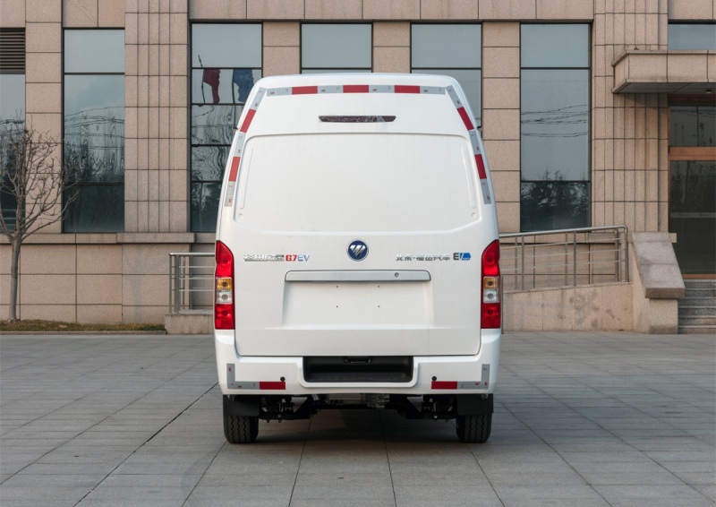 风景智蓝G7新能源 2022款 厢式运输车长轴低顶5座宁德时代50.23kWh