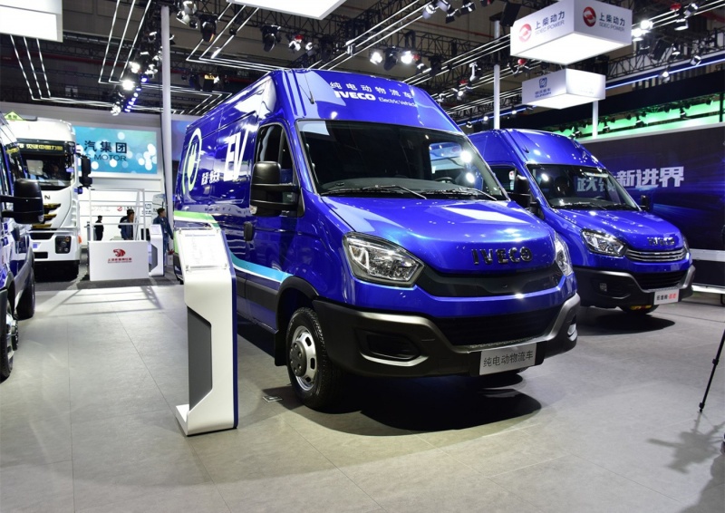 依维柯欧胜新能源 2023款 运瑞 88.1kWh长轴高顶 手动门