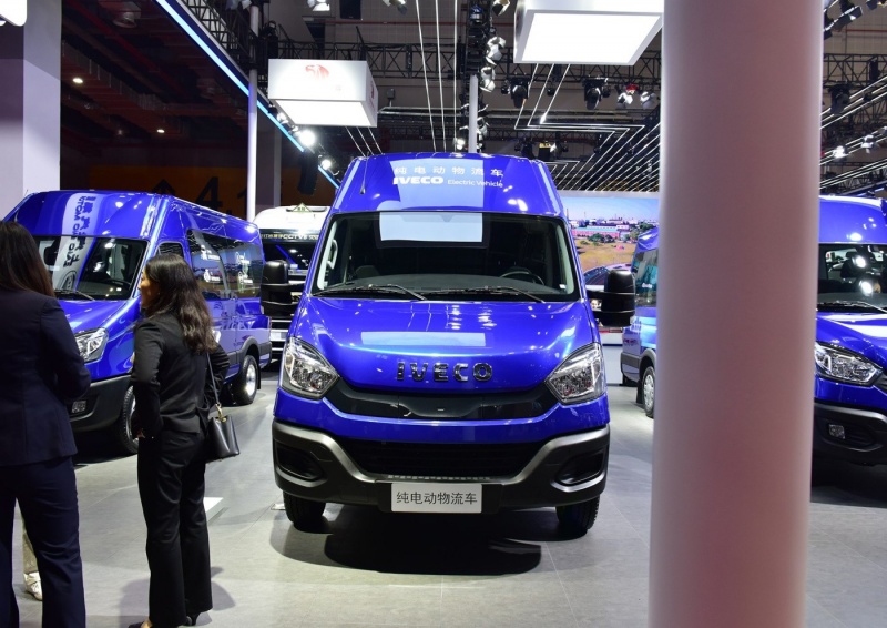 依维柯欧胜新能源 2024款 运瑞 77.28kWh长轴高顶 手动门