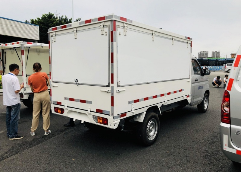 五菱荣光新卡专用车 2021款 1.5L双排加强型仓栅车L3C