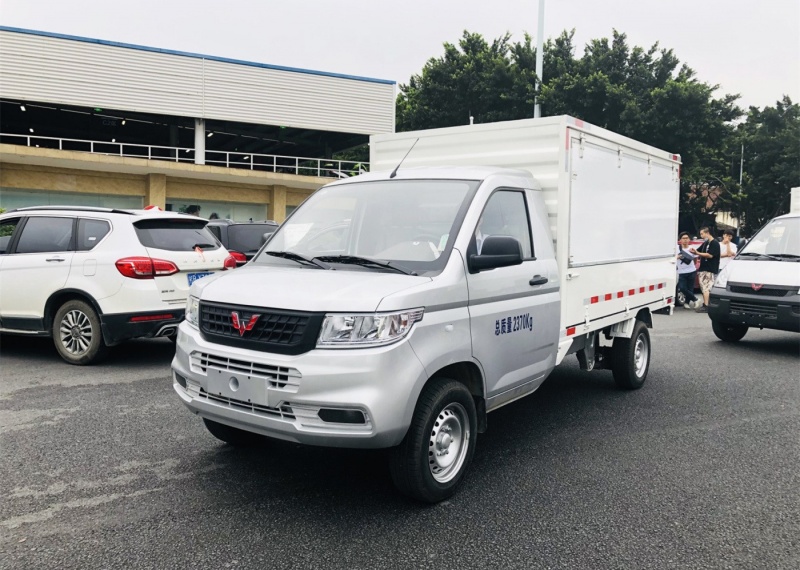 五菱荣光新卡专用车 2023款 2.0L单排加长双后轮C型售货车