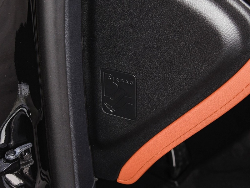 奔驰S级 2025款 S 500 L 4MATIC 匠心高定版 奔驰S级 2025款 S 500 L 4MATIC 匠心高定版