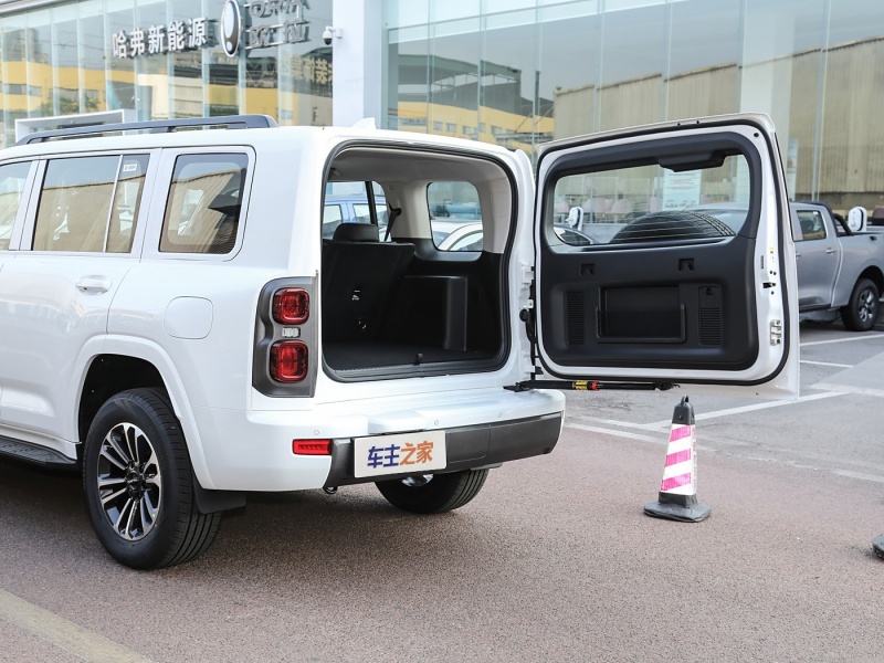  哈弗H9 2024款 2.0T 汽油四驱探境版