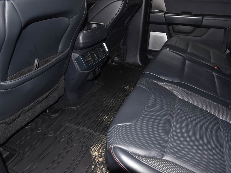 福特F-150猛禽 2023款 3.5T 猛禽傲雪冰晖特别版 福特F-150猛禽 2023款 3.5T 猛禽傲雪冰晖特别版