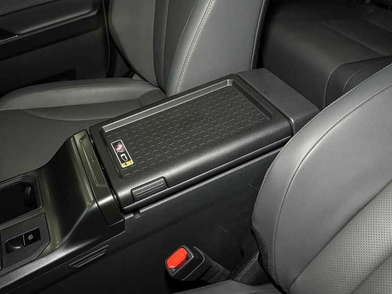  RAV4荣放 2024款 2.0L CVT两驱风尚版