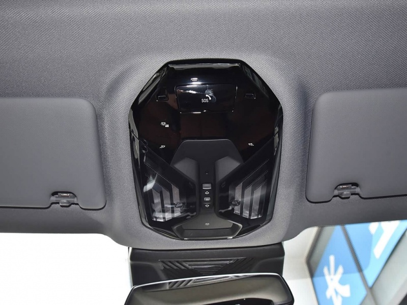 宝马5系 2026款 530Li 领先型 豪华套装 宝马5系 2026款 530Li 领先型 豪华套装