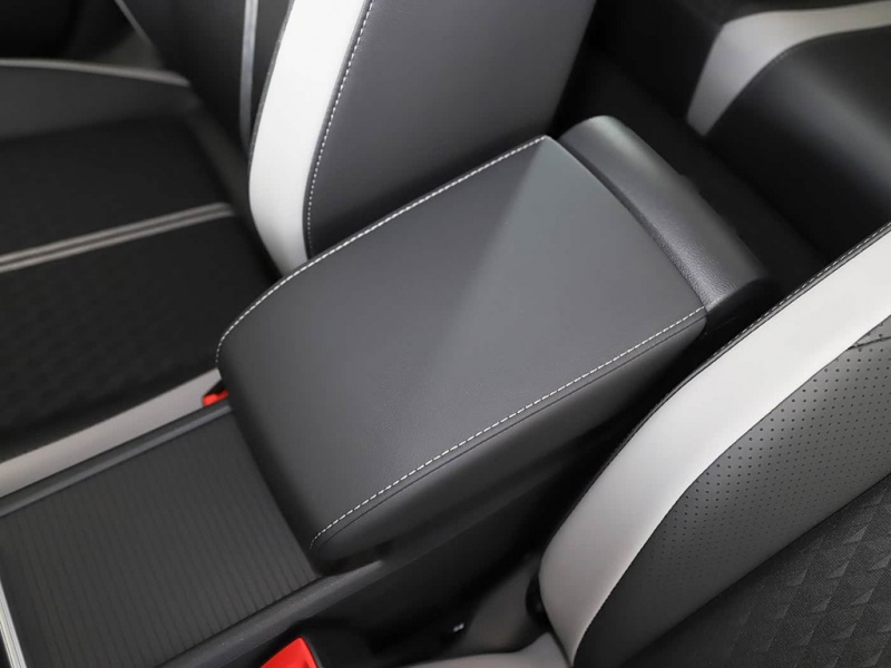 高尔夫 2026款 300TSI 高尔夫 2026款 300TSI