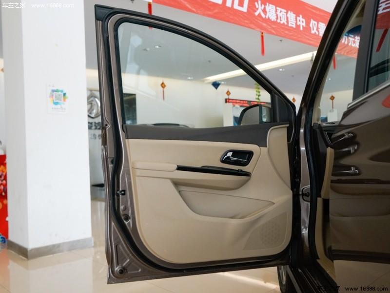  五菱宏光 2021款 1.5L改款 S基本型封窗车 电动助力LAR