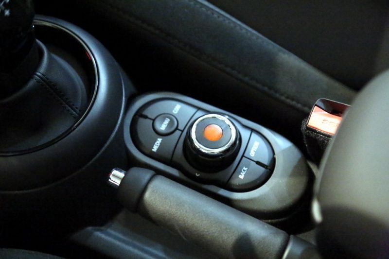  MINI 2025款 1.5T COOPER 经典派 五门版