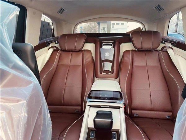  迈巴赫GLS 2024款 GLS 600 4MATIC 礼乐版