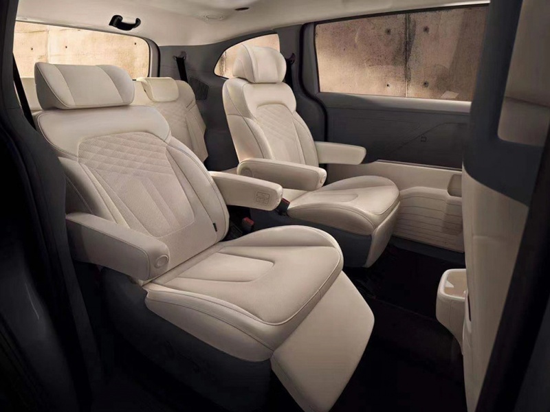  库斯途 2024款 380TGDi LUX Premium 智爱尊贵版