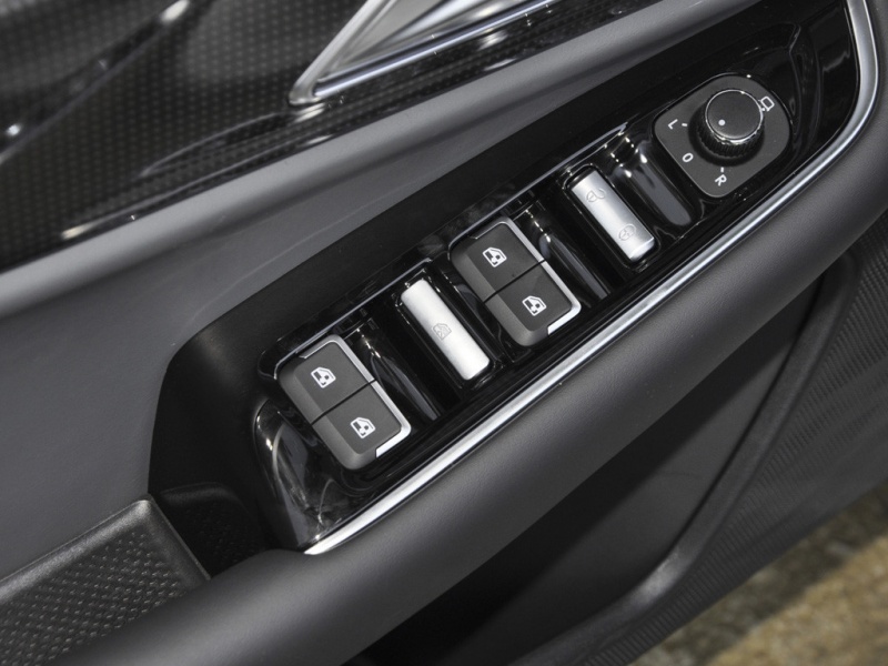  北京U5 PLUS 2023款 1.5L CVT尊贵运动版