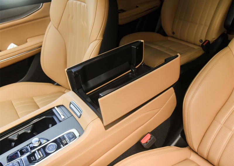  领克09 EM-P 2024款 2.0TD EM-P 四驱PRO 七座