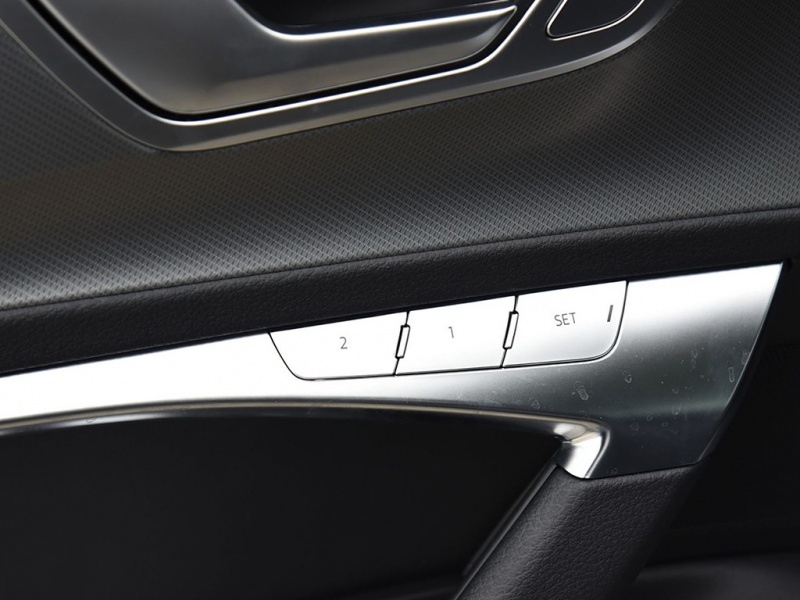  奥迪A6(进口) 2025款 allroad quattro 55 TFSI 大探险家