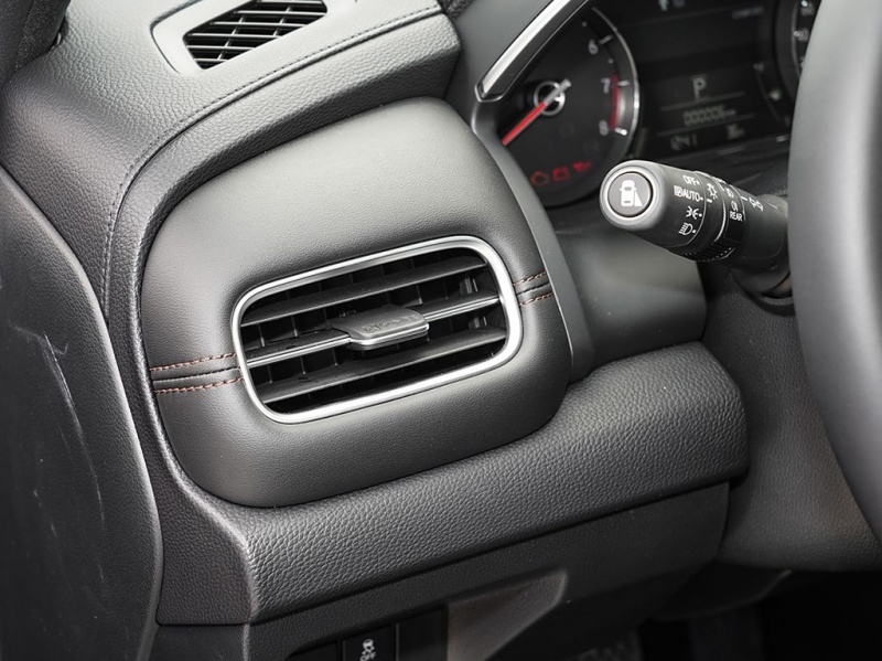  冠道 2024款 240TURBO 两驱舒享版