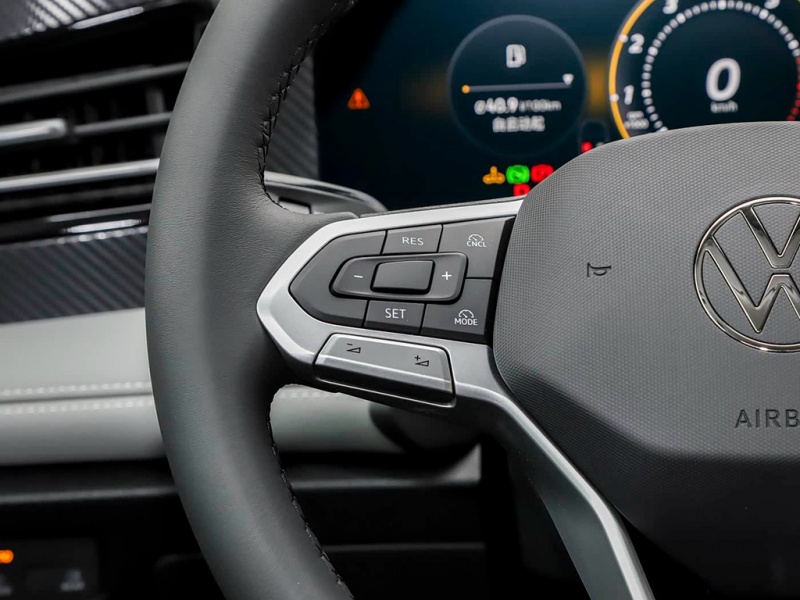  迈腾 2026款 300TSI 尊享版显眼包