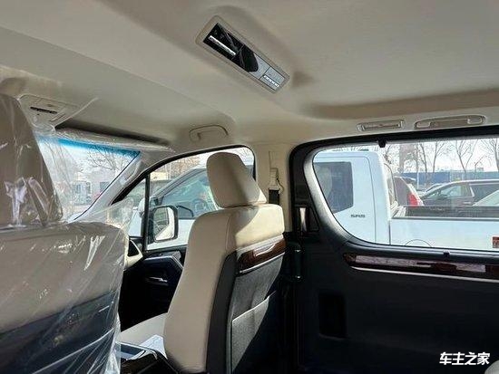 2023款丰田格兰维亚萨尔法商务车 年底特惠