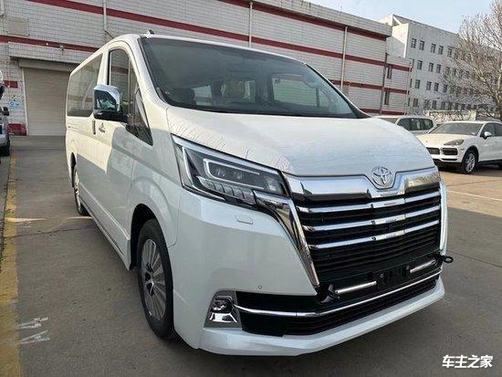 2023款丰田格兰维亚萨尔法商务车 年底特惠