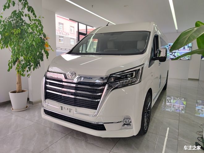 23款丰田海狮七座九座现车40万 可豪华改装
