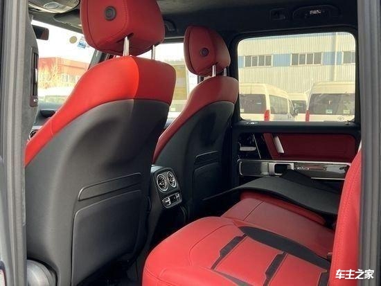 24款奔驰G63韩版最低价210万 港口提车