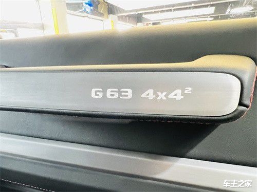 24款奔驰G63 4X4奔驰顶级越野优惠30万