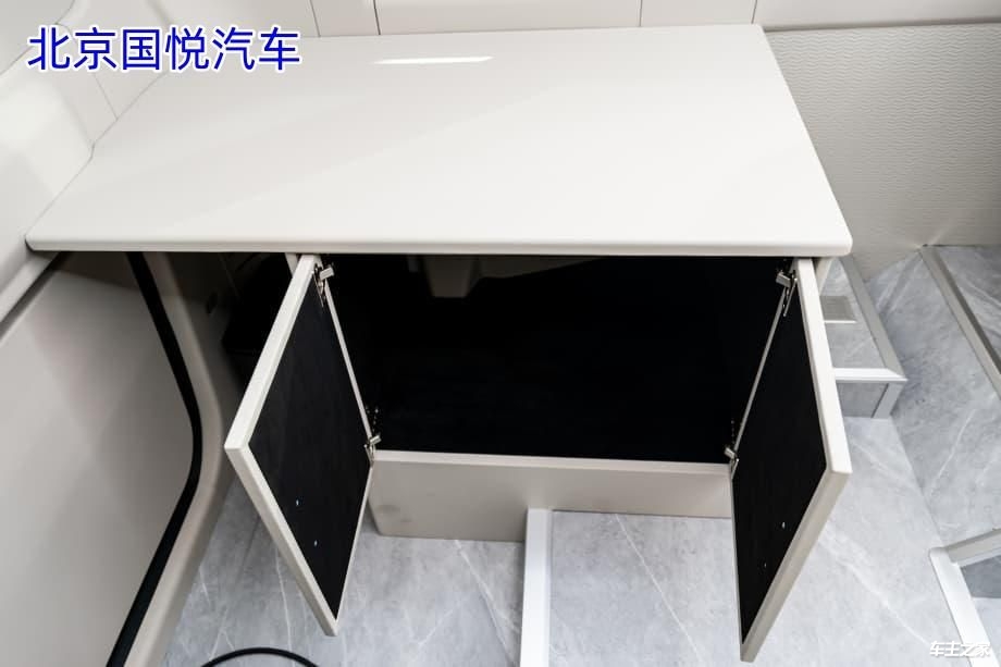 红旗国悦9座辽宁鞍山优惠价格官网报价总部电话18500485555