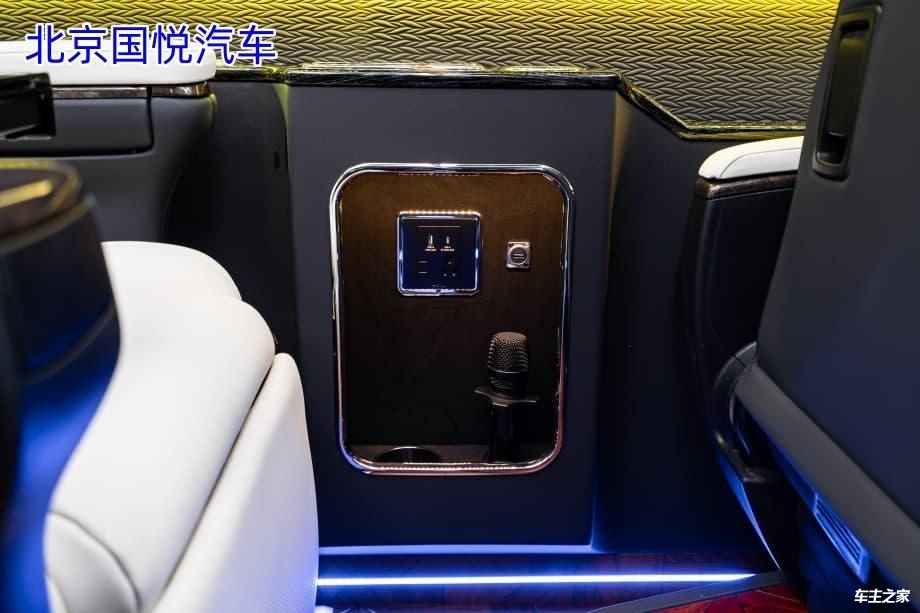 红旗国悦10座场景适配最高的商务移动堡垒北京现车落地价格电话
