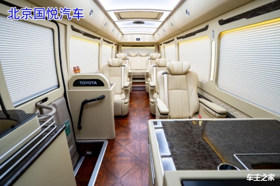 丰田考斯特11座配置表 丰田考斯特专卖店电话