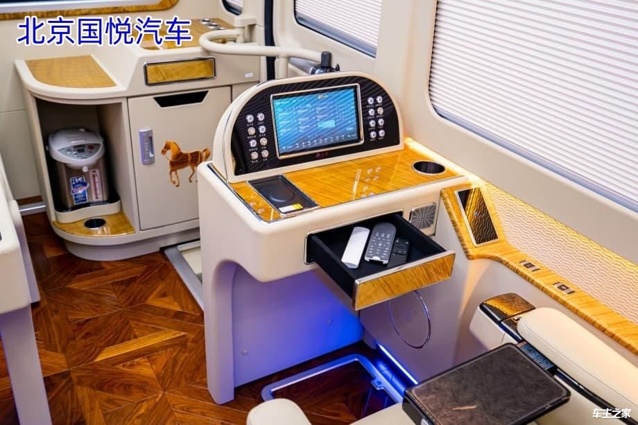 红旗国悦座10座博尔塔拉蒙古自治州优惠官网总部电话18500485555