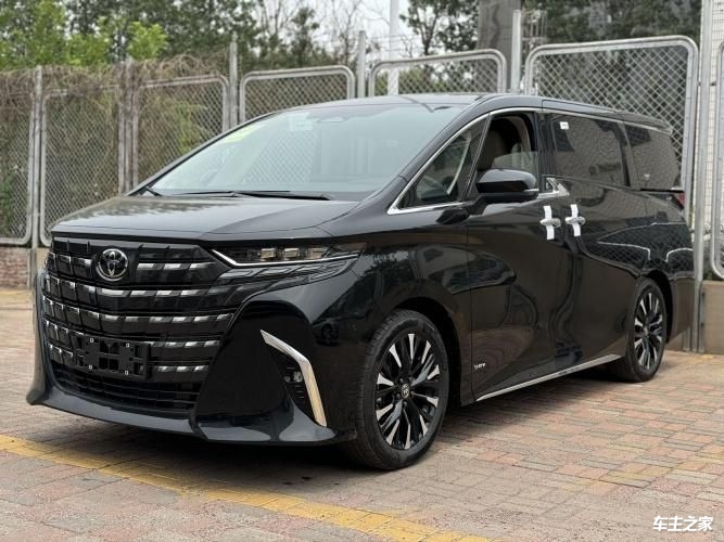 2024款丰田埃尔法2.5L智能座舱七座豪华商务现车热卖中