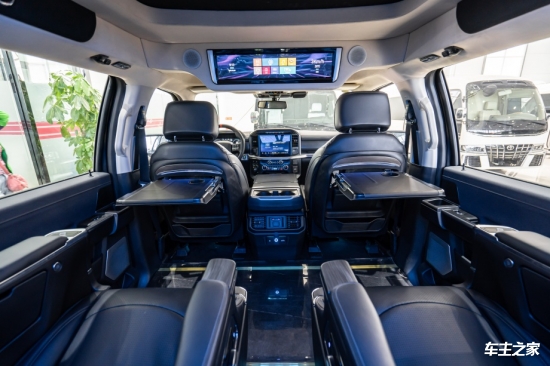 DSC04645.jpg 福特勇猛者猛禽平顶版宁夏落地多少钱